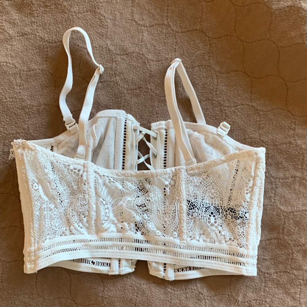 Victoria's Secret Lace-Up White Crop Top - Picture 3 of 5